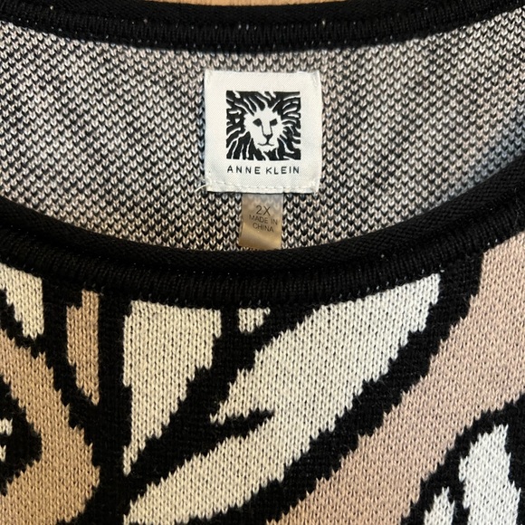 Anne Klein Puff Sleeve Leaf Print Sweater - Picture 6 of 7